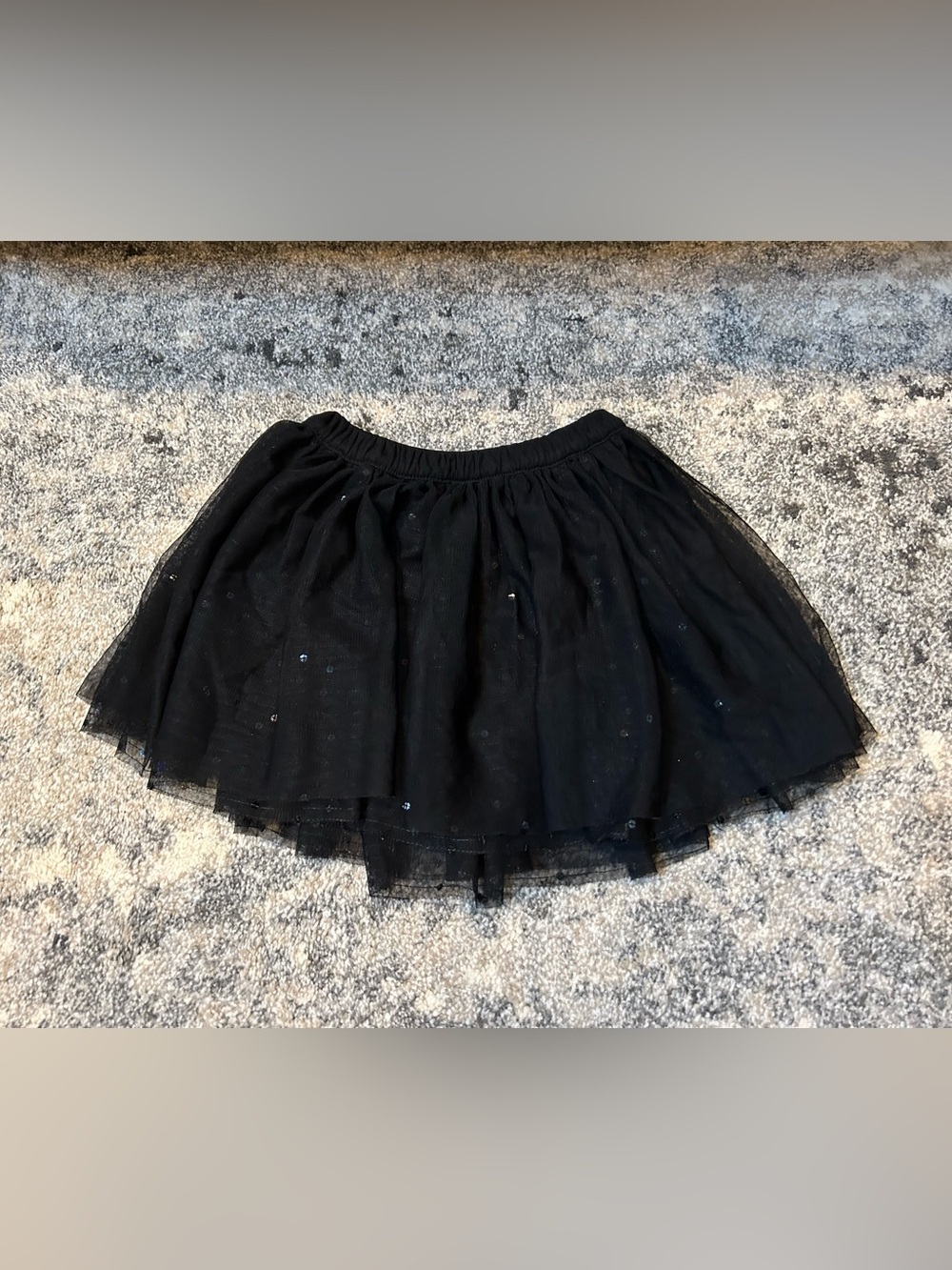 Girls black sequin skirt size 6/6x